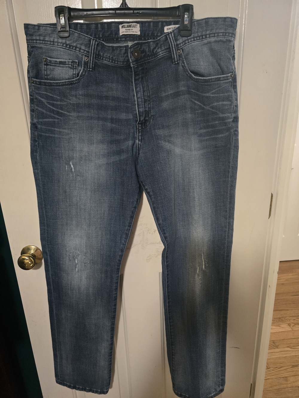 William Rast Straight Leg Jeans in Faded Blue Size 38x32